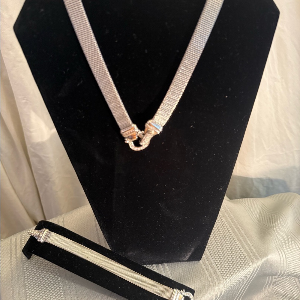 Elegant Silver Necklace and Bracelet Set